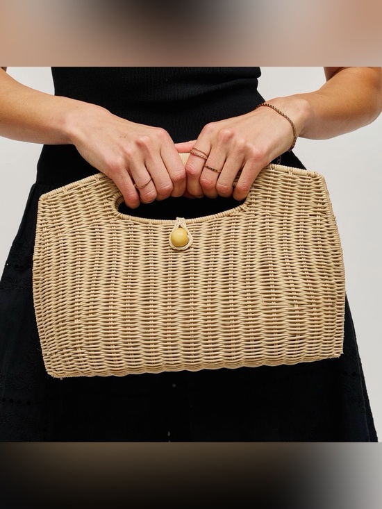 Urban Expressions Handbags - Urban Expressions Woven Riley Clutch - Natural